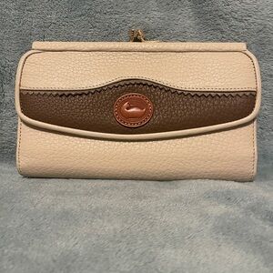 Dooney and Bourke Teton checkbook organizer